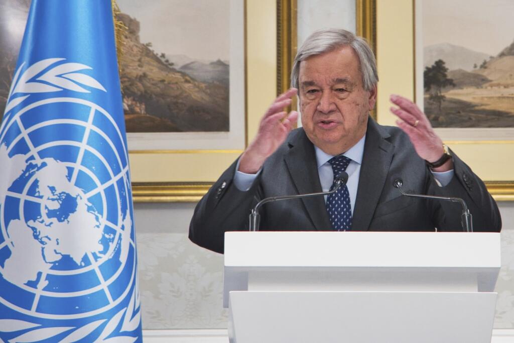 KK11 Dauha - Na snímke generálny tajomník OSN António Guterres hovorí s novinármi na stretnutí o Afganistane 19. februára 2024 v katarskej Dauhe. Cieľom stretnutia je podľa OSN rokovať o prístupe k narastajúcej medzinárodnej angažovanosti v Afganistane. FOTO TASR/AP
United Nations Secretary-General Antonio Guterres speaks to journalists on the sidelines of a summit on Afghanistan in Doha, Qatar, Monday, Feb. 19, 2024. (AP Photo/Lujain Jo)