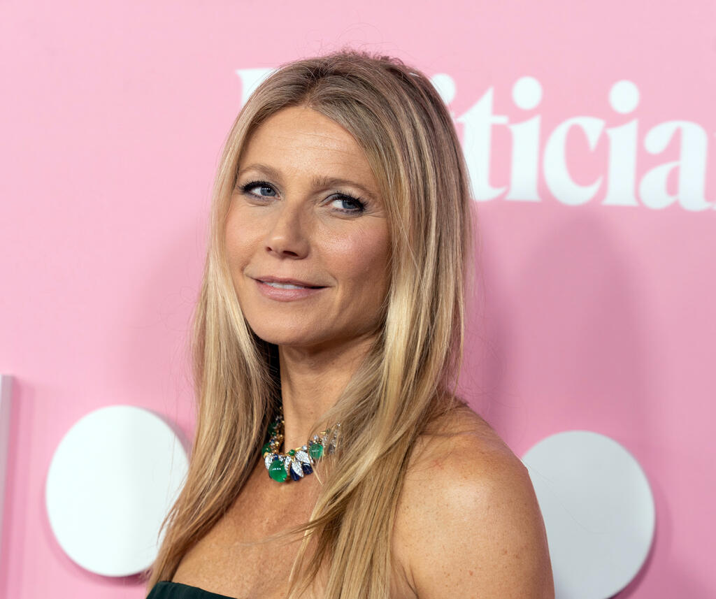 Gwyneth Paltrow na med a hlavne ten manukový nedá dopustiť...