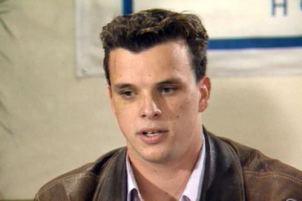 Plavec Scott Miller, strieborný medailista z Hier v Atlante 1996, sa rovnako ako krajan Baggaley pustil do špinavých obchodov s drogami.