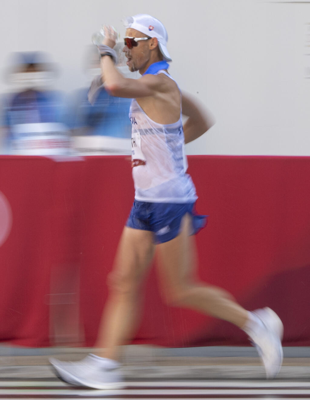 Na snímke slovenský reprezentant v chôdzi na 50 km Matej Tóth počas pretekov na XXXII. letných olympijských hrách 2020 v japonskom Sappore v piatok 6. augusta 2021. FOTO TASR - Martin Baumann