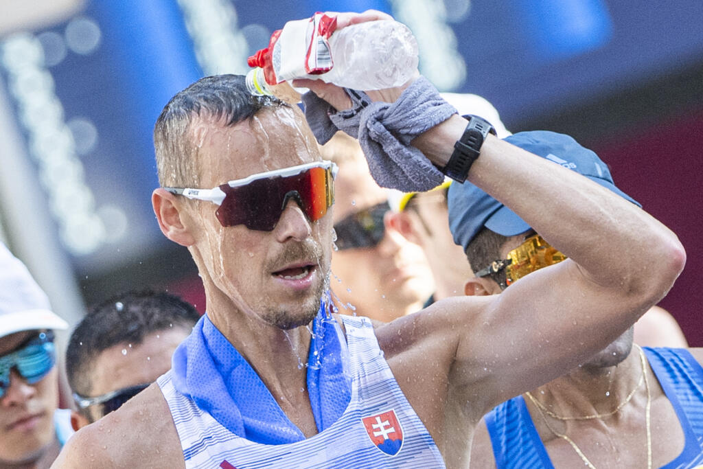 Na snímke slovenský reprezentant v chôdzi na 50 km Matej Tóth počas pretekov na XXXII. letných olympijských hrách 2020 v japonskom Sappore v piatok 6. augusta 2021. FOTO TASR - Martin Baumann