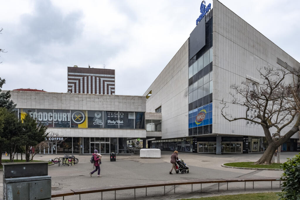 Kamenné námestie, Bratislava
