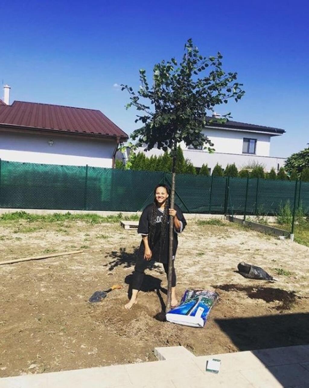 NOVÁ TINA Smotánkovský život zahodila speváčka za hlavu.