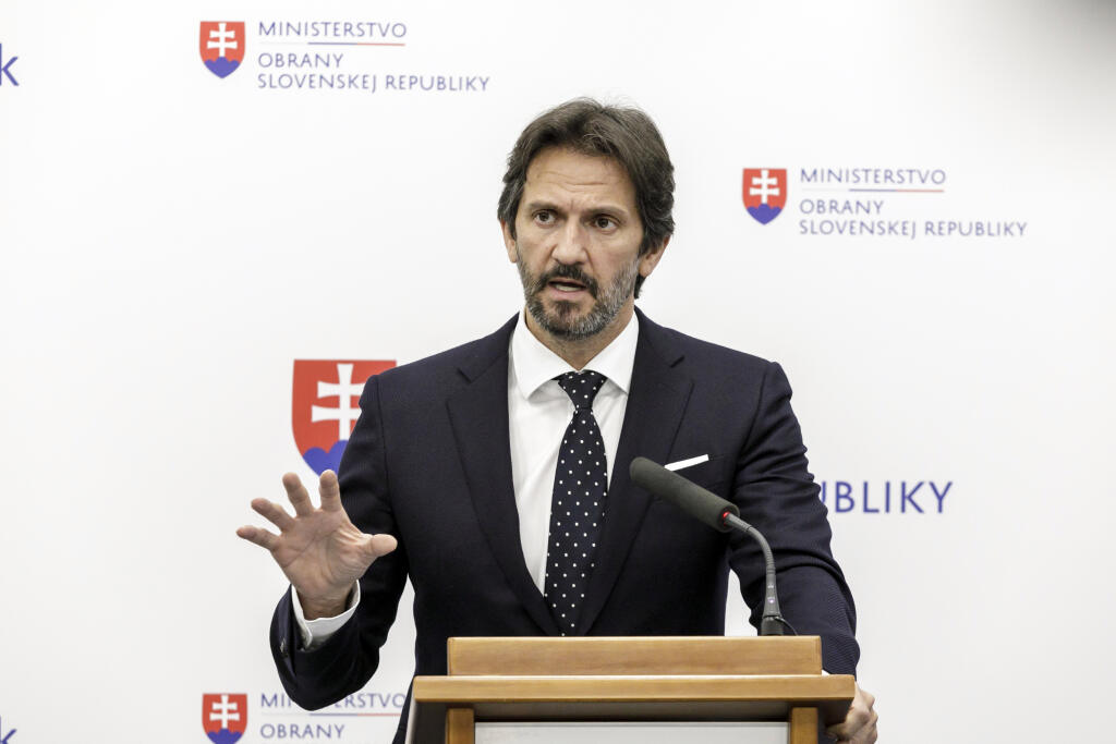 Na snímke podpredseda vlády a minister obrany SR Robert Kaliňák (Smer-SD) počas tlačovej konferencie k aktuálnym témam rezortu obrany v Bratislave 17. decembra 2024. FOTO TASR - Dano Veselský