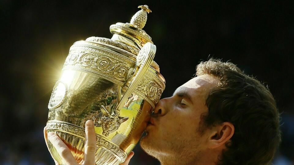Profesionálny tenista Andy Murray prekvapil svojho svokra rýchlym návratom na kurty. Nigel Sears priznal, že urobí všetko preto aby sa Murray čoskoro dostal do čela rebríčka. Anglický tenista pritom len pred piatimi mesiacmi absolvoval náročnú operáciu bedrového kĺbu.