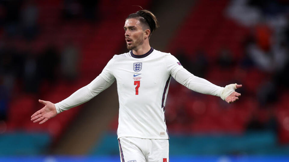 Jack Grealish spravil radosť malému priaznivcovi.