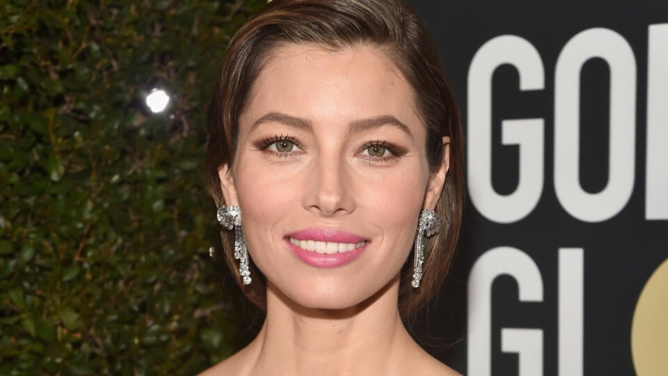 BEVERLY HILLS, CA - JANUARY 07:  Actor Jessica Biel attends The 75th Annual Golden Globe Awards at The Beverly Hilton Hotel on January 7, 2018 in Beverly Hills, California.  (Photo by Alberto E. Rodriguez/Getty Images)