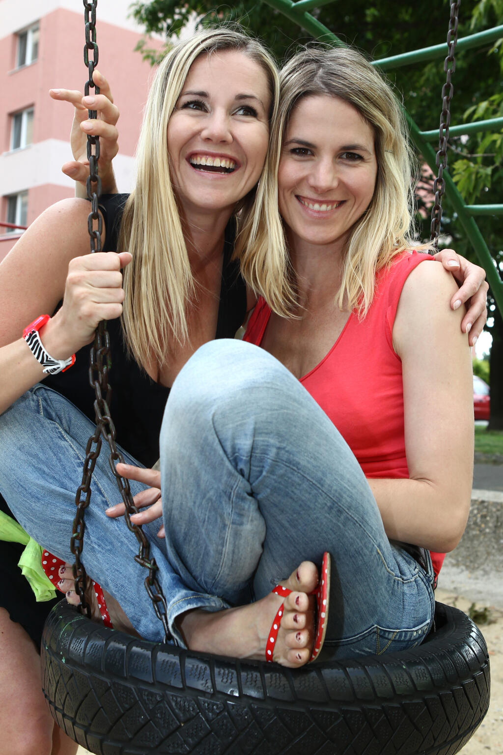 Monika a Zuzana Haasove.