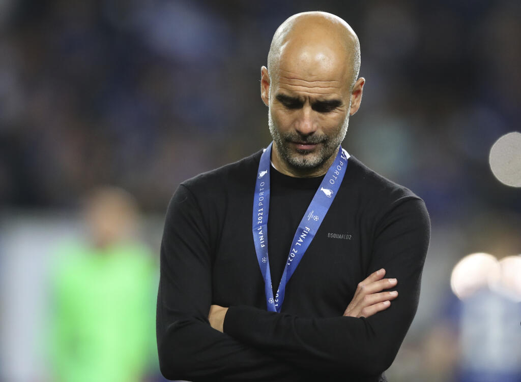 Na snímke tréner Pep Guardiola z Manchestru City po finálovom zápase Ligy majstrov Manchester City - Chelsea Londýn na Estadio do Dragao 29. mája 2021 v Porte. Futbalisti Chelsea Londýn získali svoju druhú trofej v Lige majstrov.
