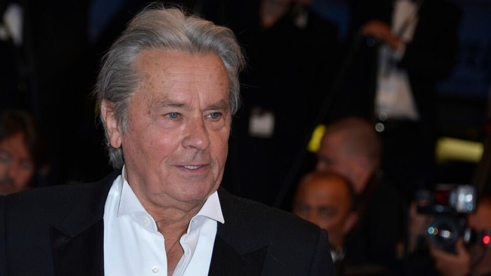 Alain Delon má problémy so srdcom.