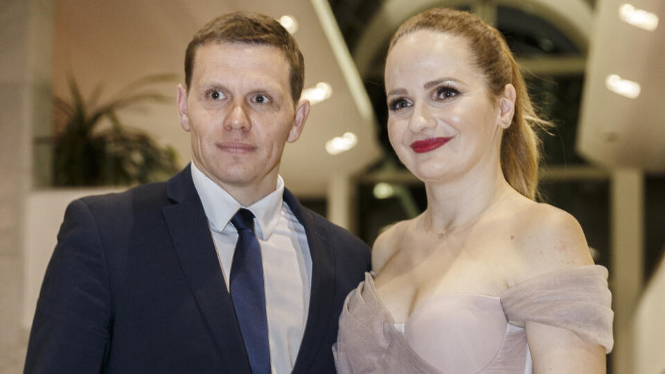 Na snímke počas párty po skončení priameho prenosu z galavečera OTO 2019. Na snímke Michal Kubovčík a Zuzana Kubovčíková.