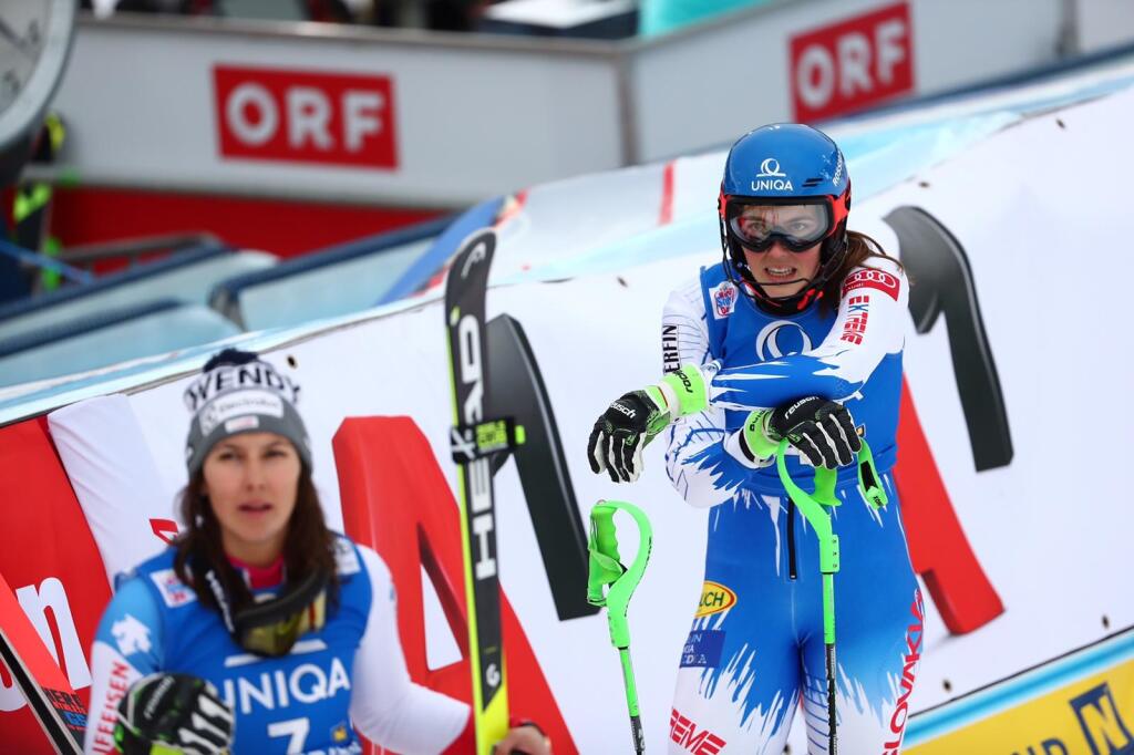 Petra Vlhová v cieli druhého kola slalomu v Semmeringu, Nakoniec je z toho druhé miesto.