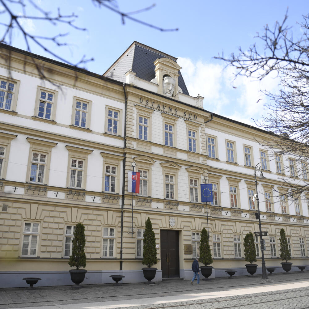 Ústavný súd v Košiciach rozhoduje o aj ľudských právach. Ide o jednu z najdôležitejších inštitúcií v republike.