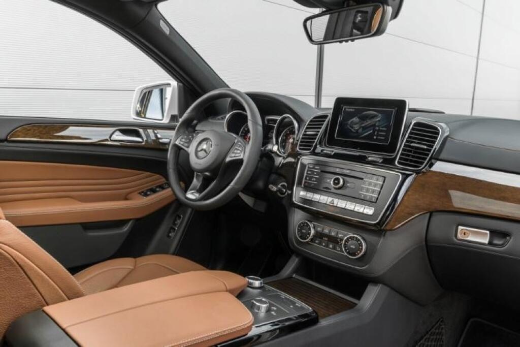 Test konkurenta X6ky: Nový Mercedes GLE Kupé je veľmi vážny súper