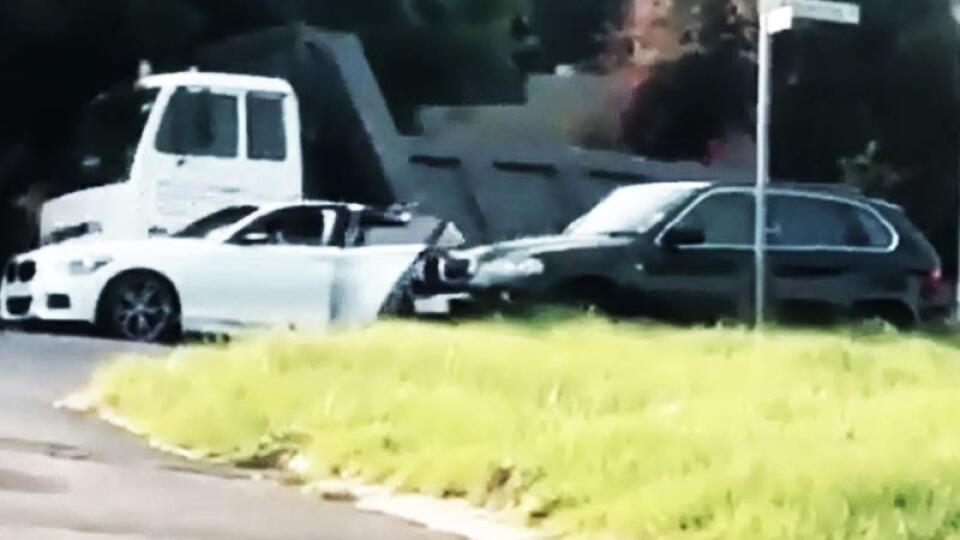 Žena si myslela, že nakrúca policajný zásah.