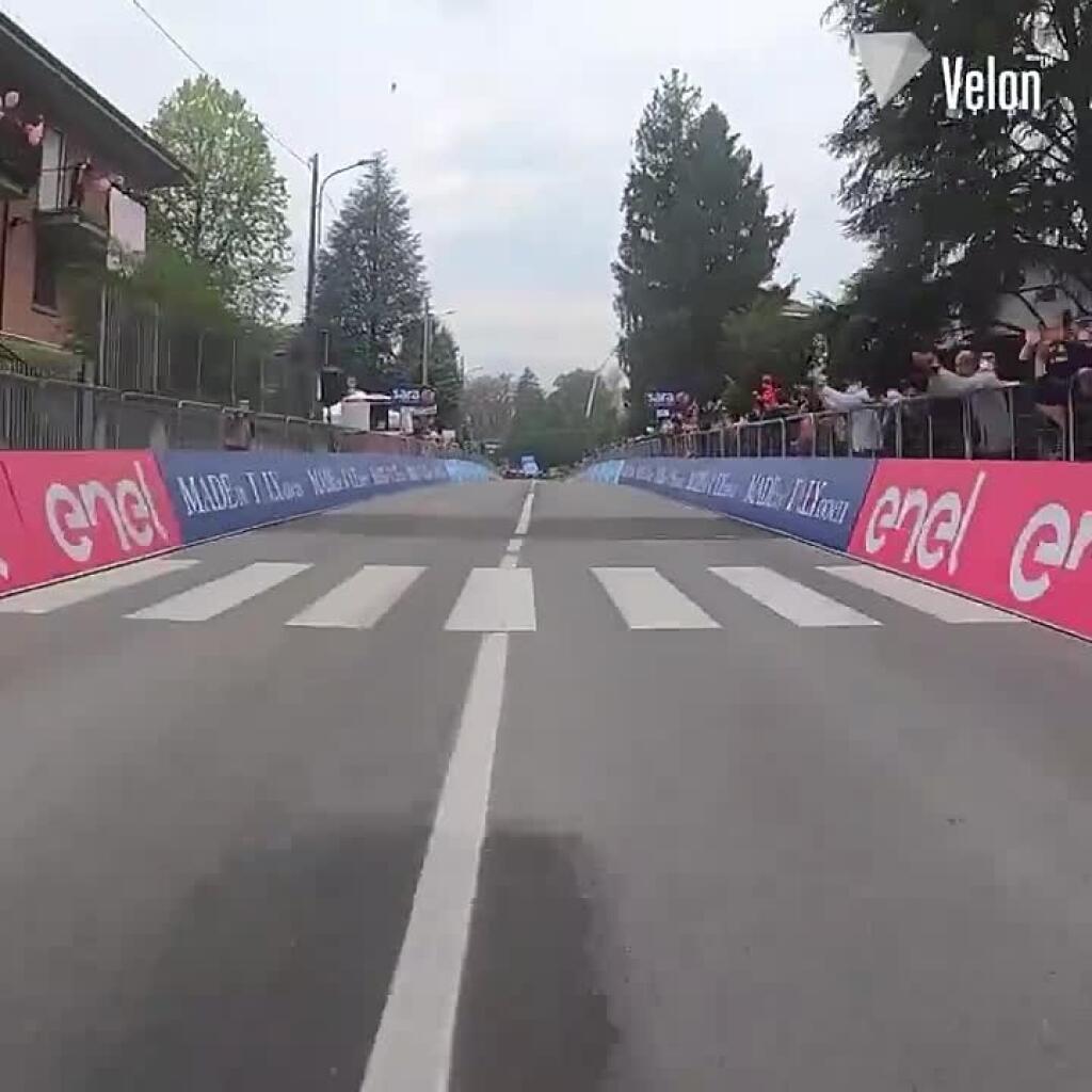 VIDEO Saganov kamarát si v cieli neudržal nervy: Pozrite sa, čo Viviani urobil svojmu rivalovi