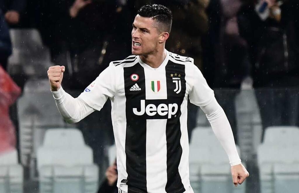 Druhé miesto patrí Ronaldovi. Presné zárobky nájdete vo videu.