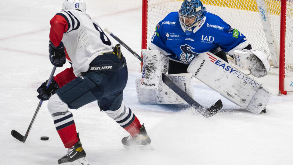 HK Poprad - HC Slovan Bratislava.