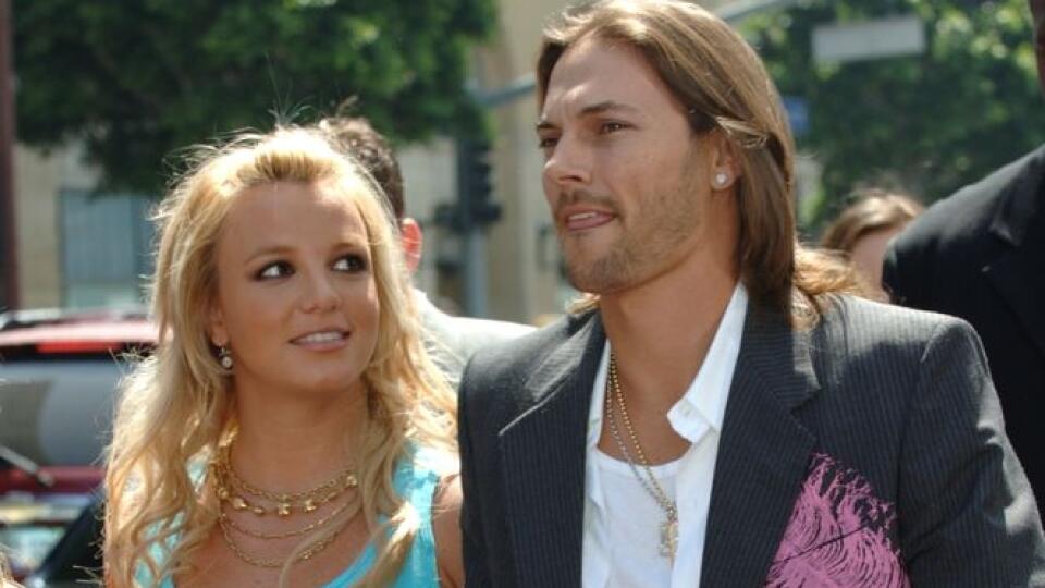 Pop,Star,Britney,Spears,&,Husband,Kevin,Federline,At,The