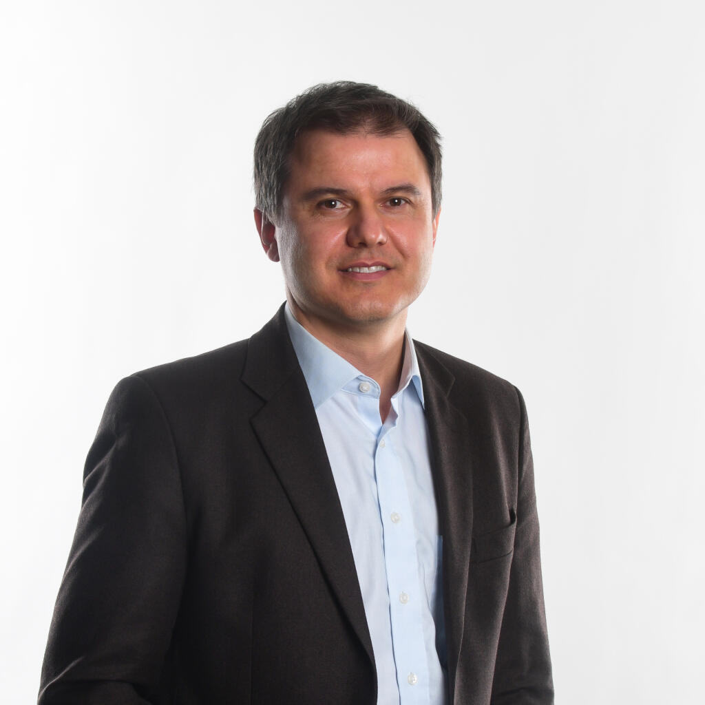 Patrik Križanský, riaditeľ Slovenskej asociácie pre elektromobilitu (SEVA) a viceprezident Európskej asociácie pre elektromobilitu (AVERE), spolupracuje s orgánmi Európskej únie pri tvorbe opatrení na podporu elektromobility