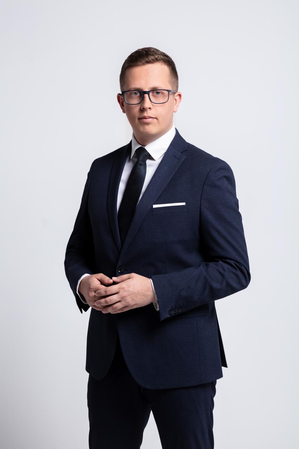 Moderátor JOJ24 Lukáš Dzivý.