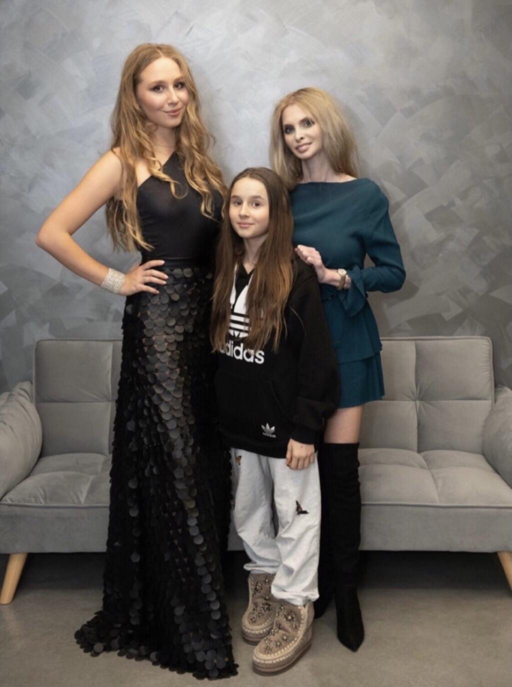 Jana Prágerová s dcérami Zarou a Limou