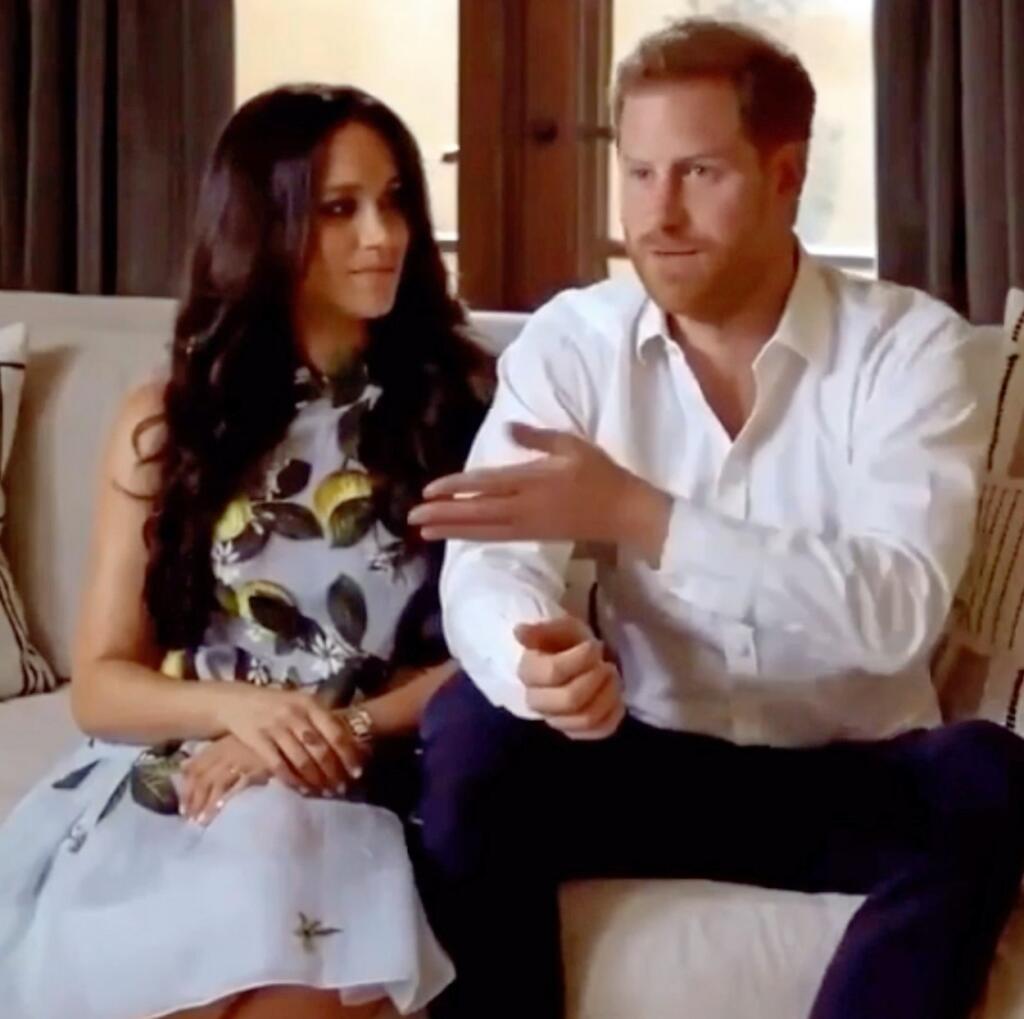 Prince Harry a Meghan Markle prvýkrát pred kamerami, odkedy oznámili veľkú novinu.