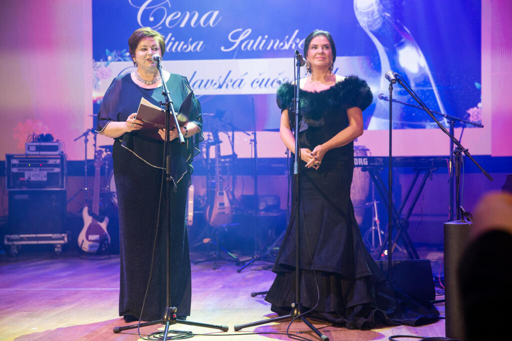 Prešporský bál v bratislavskej Redute. Na snímke Iveta Malachovská.
