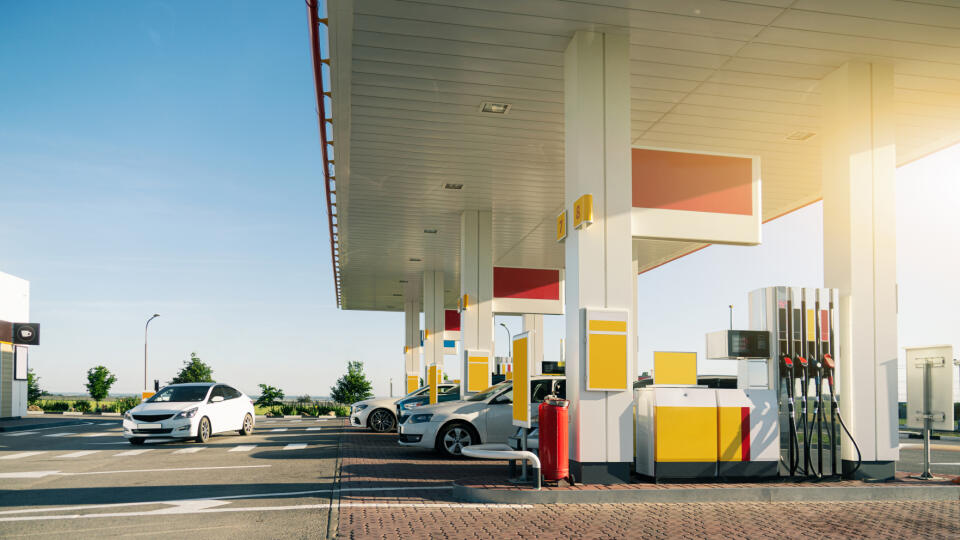 Gas,Station,On,The,Highway