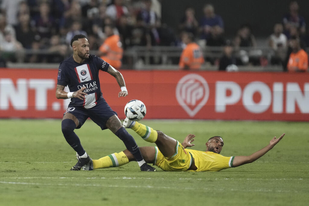 Marco Verratti mu poslal parádny pas za obranu, Neymar si ho spracoval na pravom kolene a ľavačkou spečatil triumf Paríža Saint-Germain na pôde Maccabi Haifa 3:1.