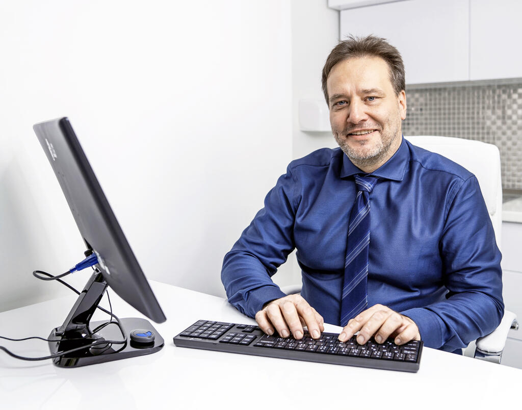 CHIRURG Július MURANSKÝ