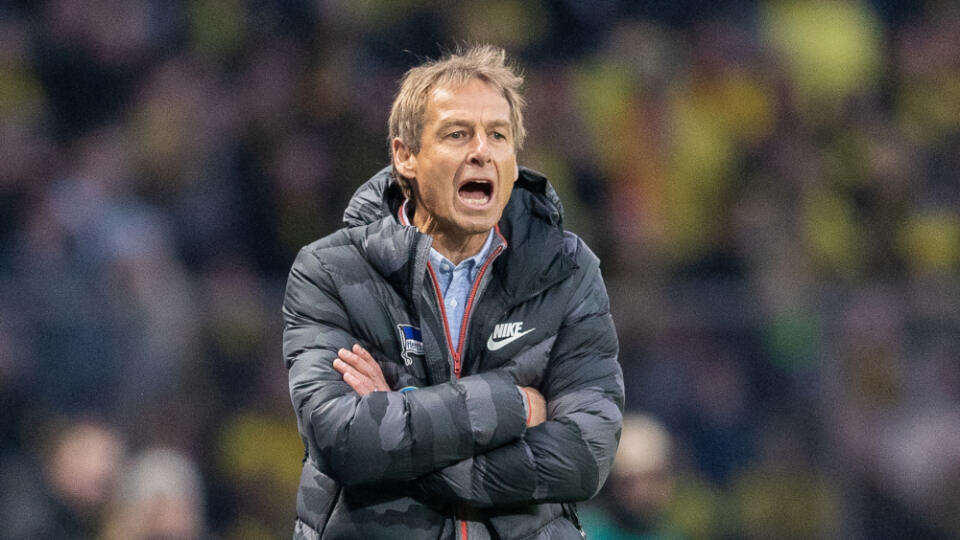 Jürgen Klinsmann dal ihneď po príchode otestovať všetkých hráčov, no ani jeho praktiky berlínskemu mužstvu úspechu nepriniesli.