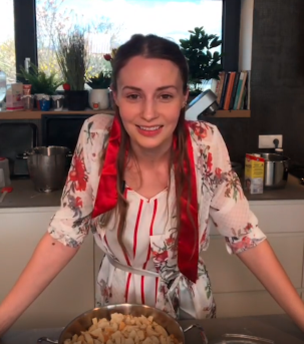 Krásna kuchárka Čírová.
