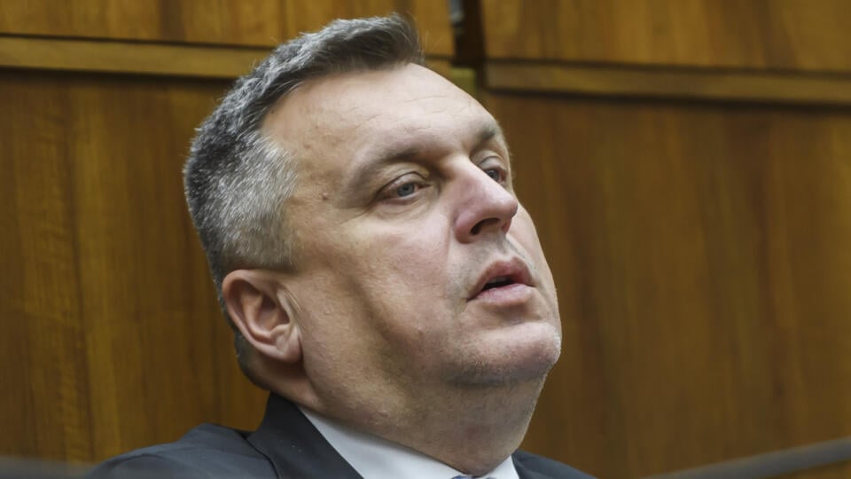 Na snímke podpredseda Národnej rady SR Andrej Danko (SNS) počas rozpravy pred hlasovaním o schválení novely tzv. kompetenčného zákona na 6. schôdzi parlamentu v Bratislave 16. januára 2024. FOTO TASR - Jaroslav Novák