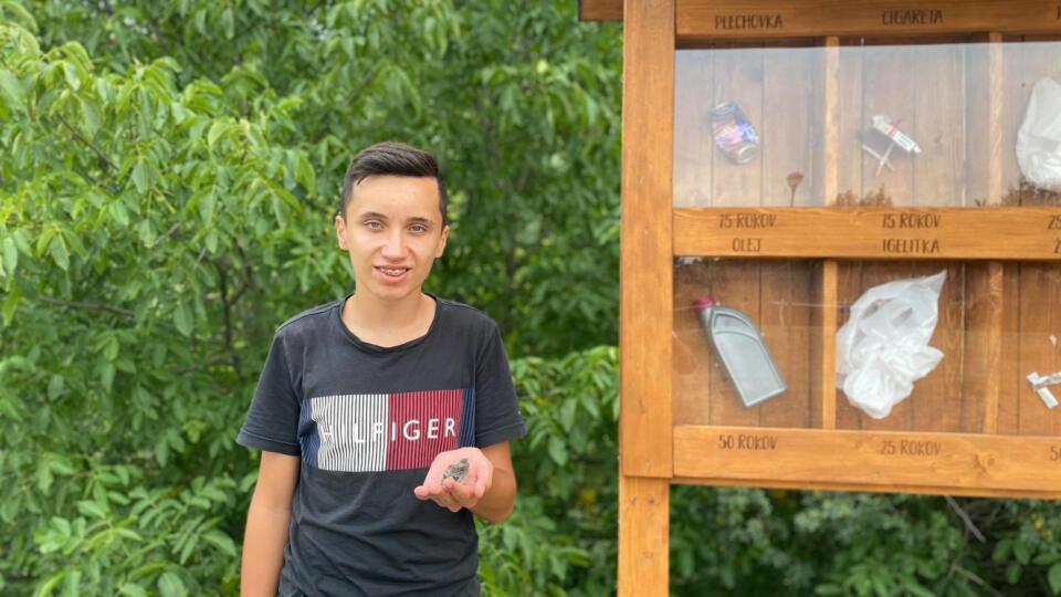 Martin má síce iba štrnásť rokov, ale už je oficiálnym spolupracovníkom štátnej ochrany.