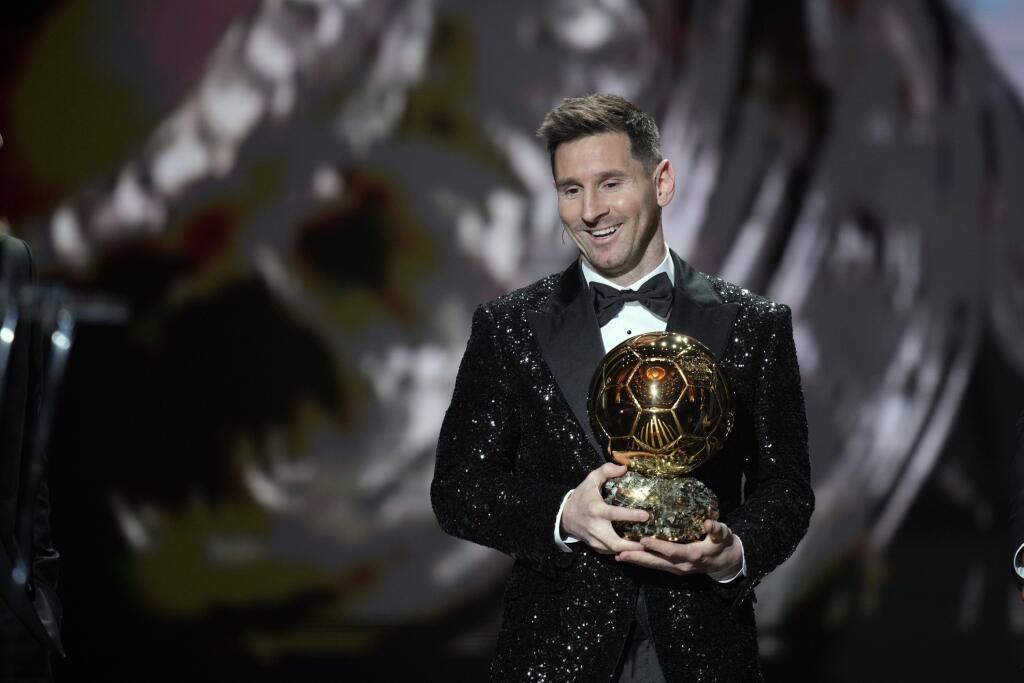 Argentínsky futbalista Lionel Messi ovládol prestížnu anketu už rekordný siedmykrát.