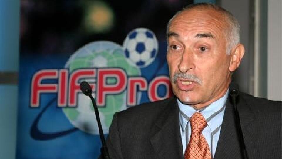 Prezident hráčskej únie FIFPro Phillippe Piat garantuje vyplatenie dlžôb, ktoré hráčom dlžia kluby