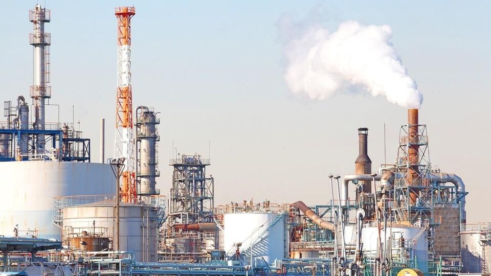 Svet by sa mal zamerať na obnoviteľné zdroje elektrickej energie, ktoré do ovzdušia neprodukujú veľké množstvo škodlivého oxidu uhličitého.