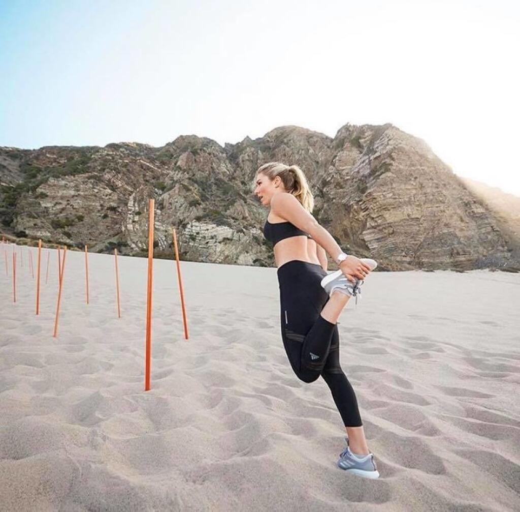 Shiffrinová odhalila sexipostavu len v legínach a podprsenke.