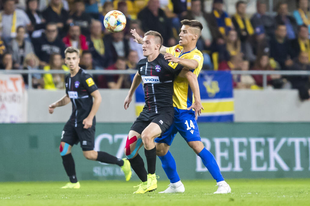 Futbalové kluby už majú od vlády povolenie opäť zarezávať naplno.