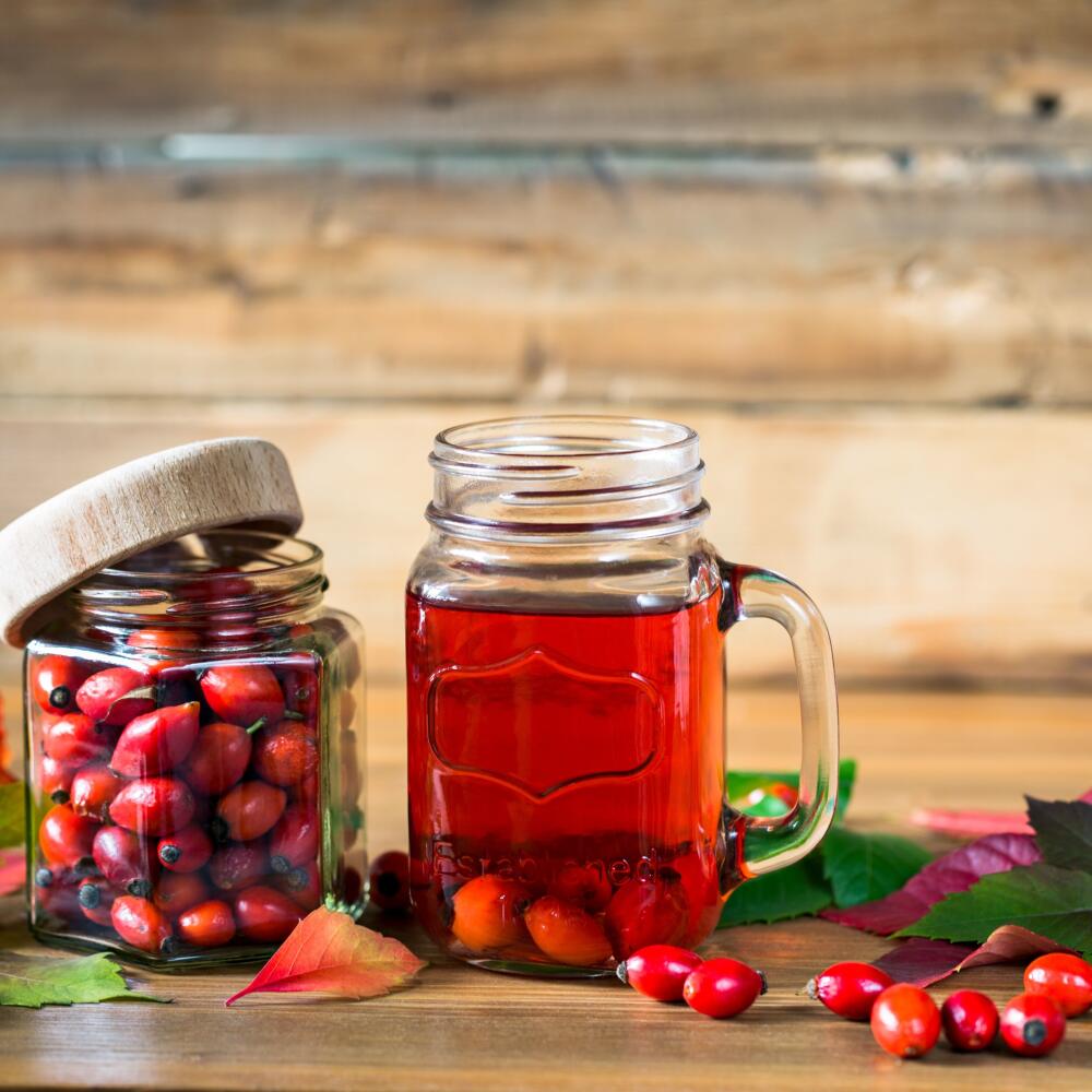Zber a čistenie je náročné, ale šípky to vynahradia obsah vitamínov a prospešných látok.