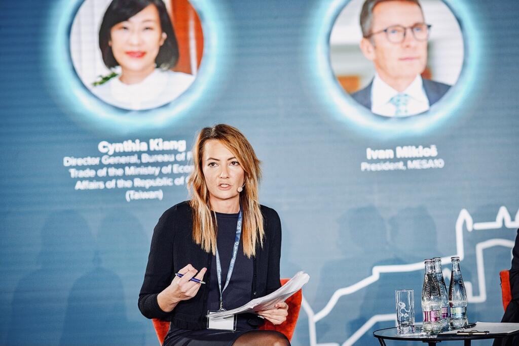 Soňa Muzikářová, Globsec