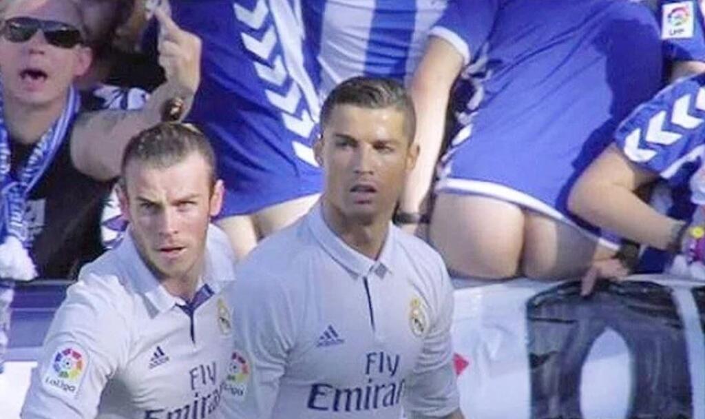 Hviezdy Realu Madrid sa počas zápasov v La Lige museli vyrovnať s hocičím. Fanúšikovia ich chceli rozhodiť holými zadkami aj penismi.