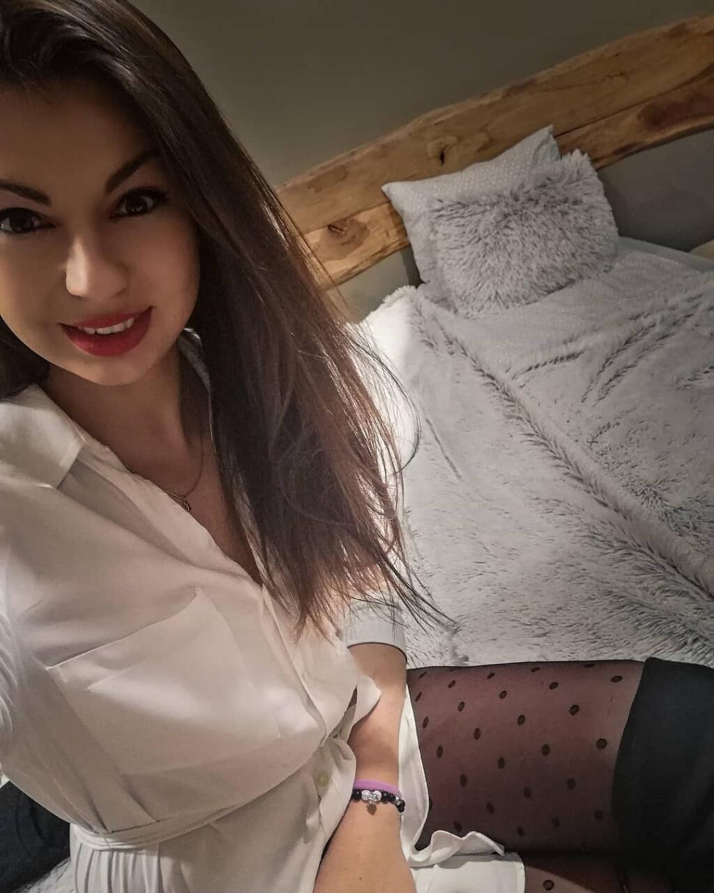 Počas svojej doterajšej kariéry získala viacero ocenení a okrem toho patrí k najkrajším slovenským športovkyniam.