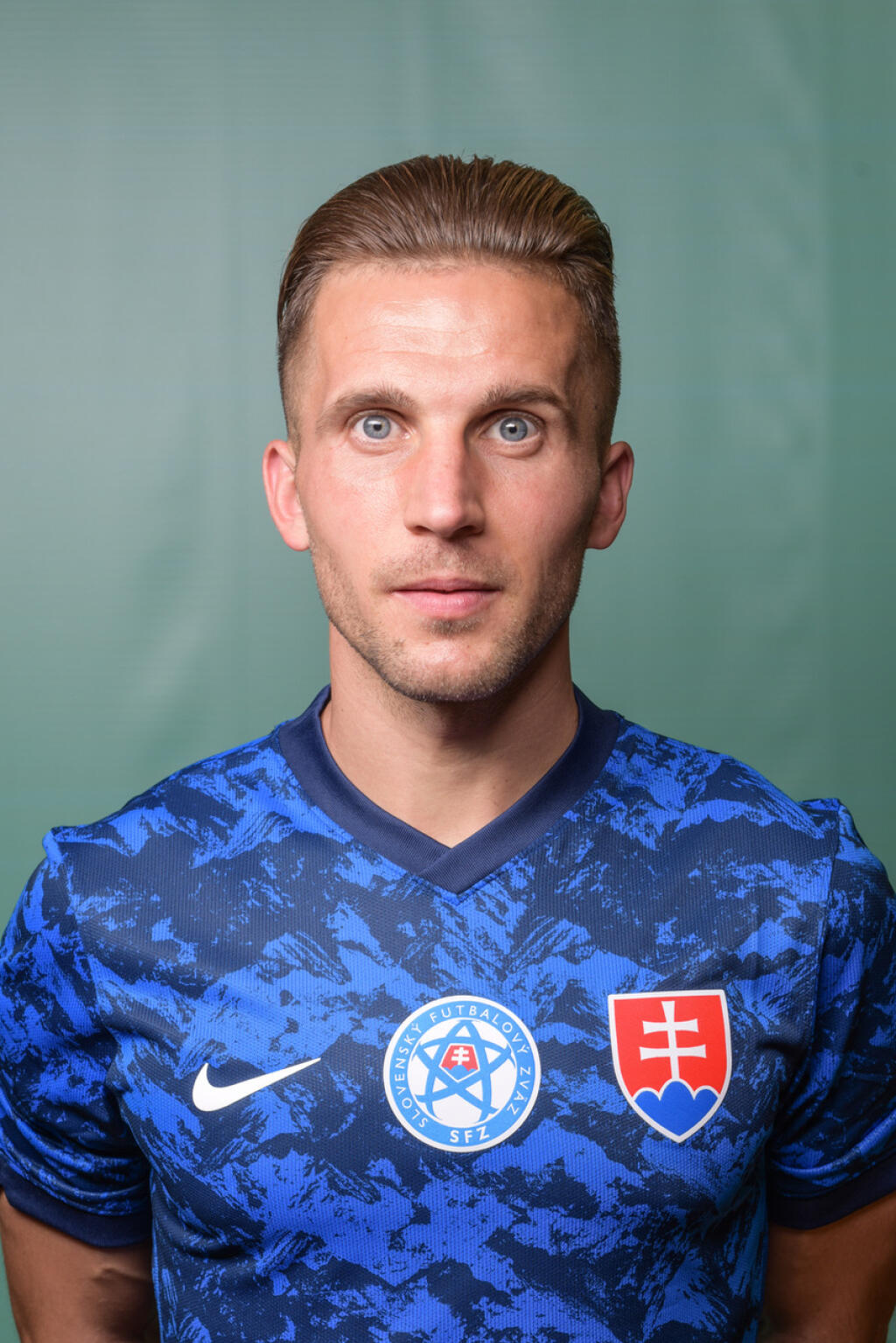 PETER PEKARÍK. Známka od Borbélyho: 3-