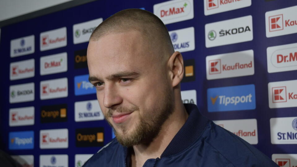 Do kádra slovenskej hokejovej reprezentácie, ktorá sa pripravuje na domáce MS už pribudli aj finalisti z Tipsport Ligy, Bystričania Tomáš Zigo a Mário Lunter.