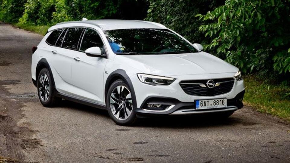 Insignia Country Tourer