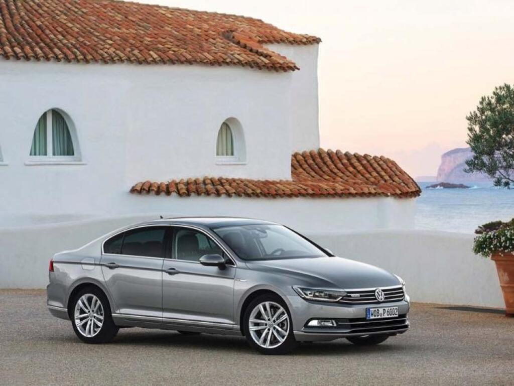 4 proti Škode Superb 2,0 TDI