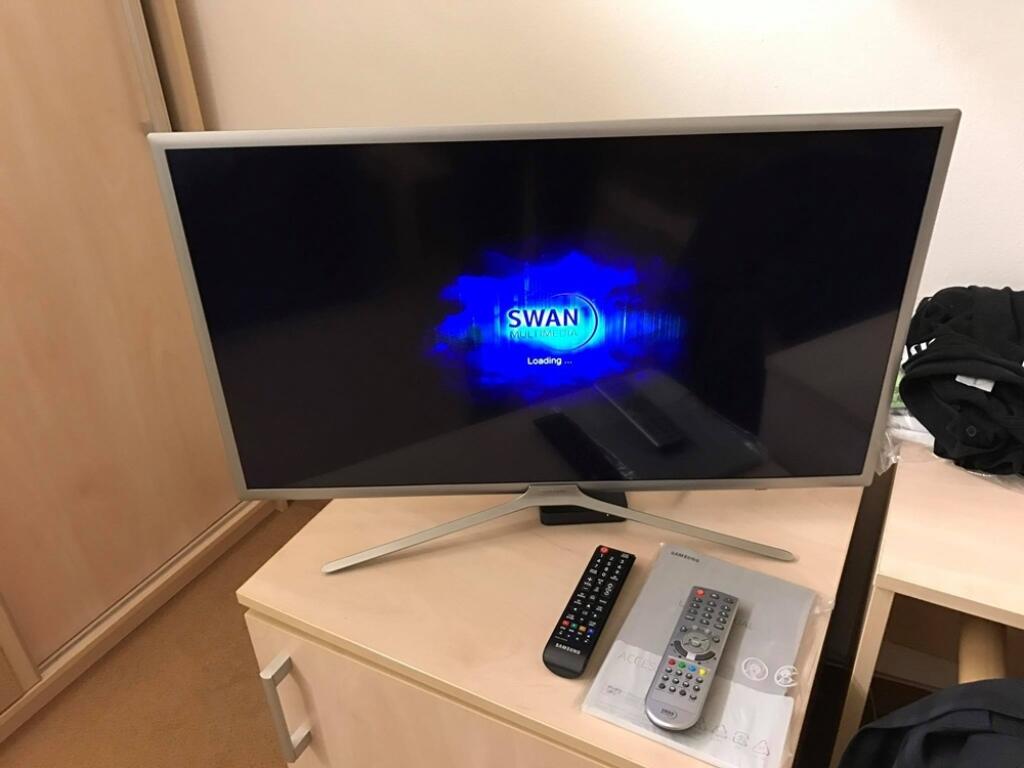 Do poslaneckej ubytovne nakúpili 52 televízorov, majú vyše sto programov