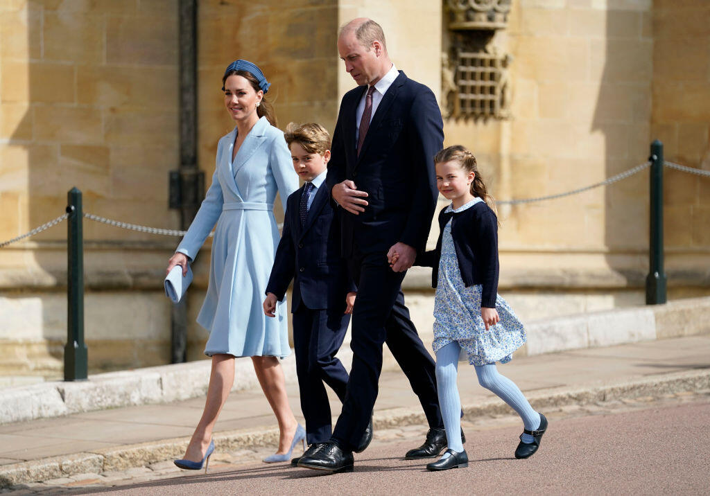 Vojvodkyňa Kate a princ William vzali svoje deti na bohoslužbu. Krásne sa zladili, pristalo im to spolu. Rodinka ako zo žurnálu!